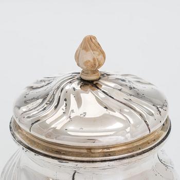 Te- och kaffeservis på bricka, silver, totalt 6 delar, silver, Tjeckoslovakien 1929-1941.