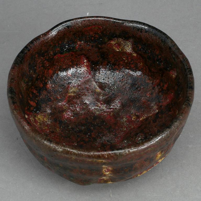 TESKÅL, Raku, stengods, Japan, troligen 1800/1900-tal, signerad.