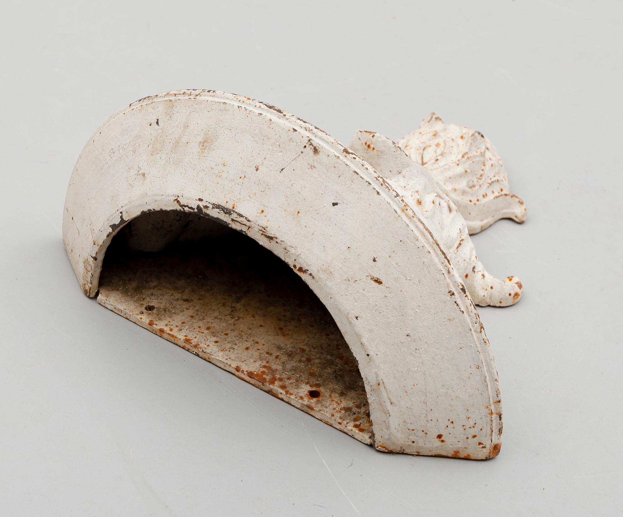 VÄGGVAS, patinerat järn, 1900-tal.