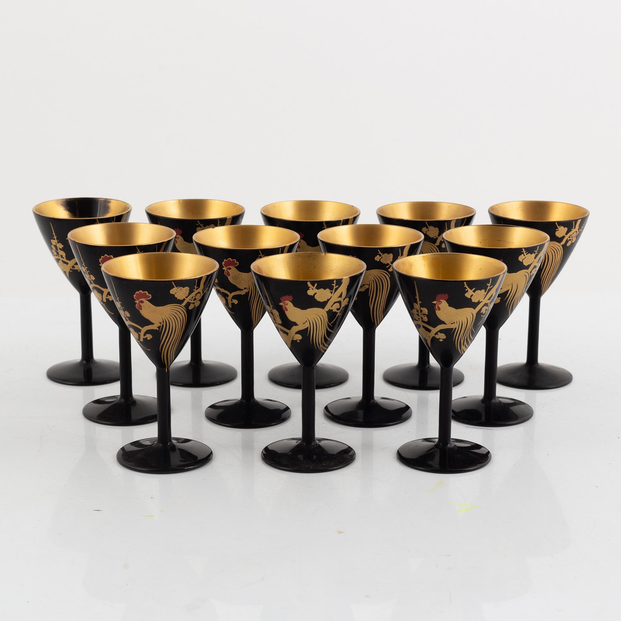 A Japanese 27 piece lacquer cocktail set, 20th century.