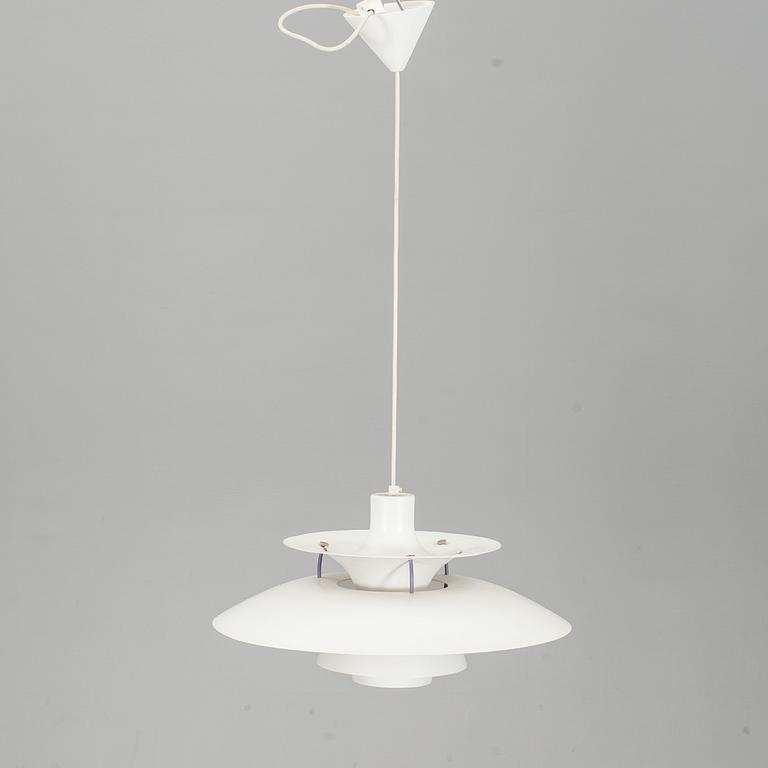 TAKLAMPA, PH-5, Poul Henningsen för Louis Poulsen, Danmark, 1900-talets andra hälft.