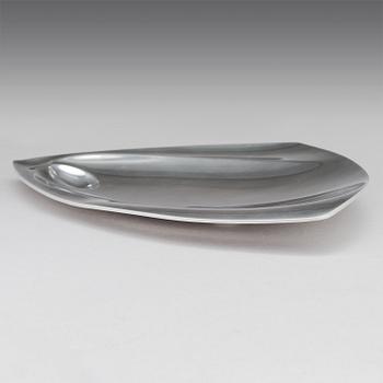 Tapio Wirkkala, Plate 'TW 100' in silver (916), marked TW, Kultakeskus oy, Hämeenlinna 1962.