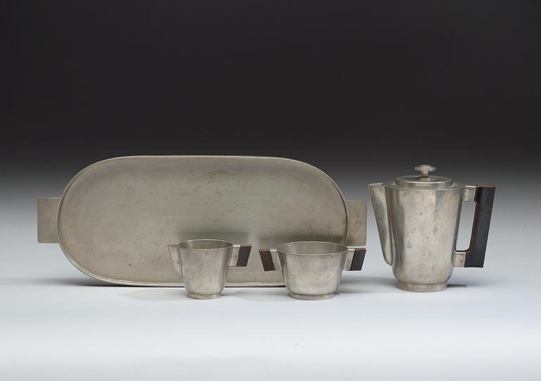 A set of Guldsmedsaktiebolaget four pieces pewter tea sevice, Stockholm 1935-36.