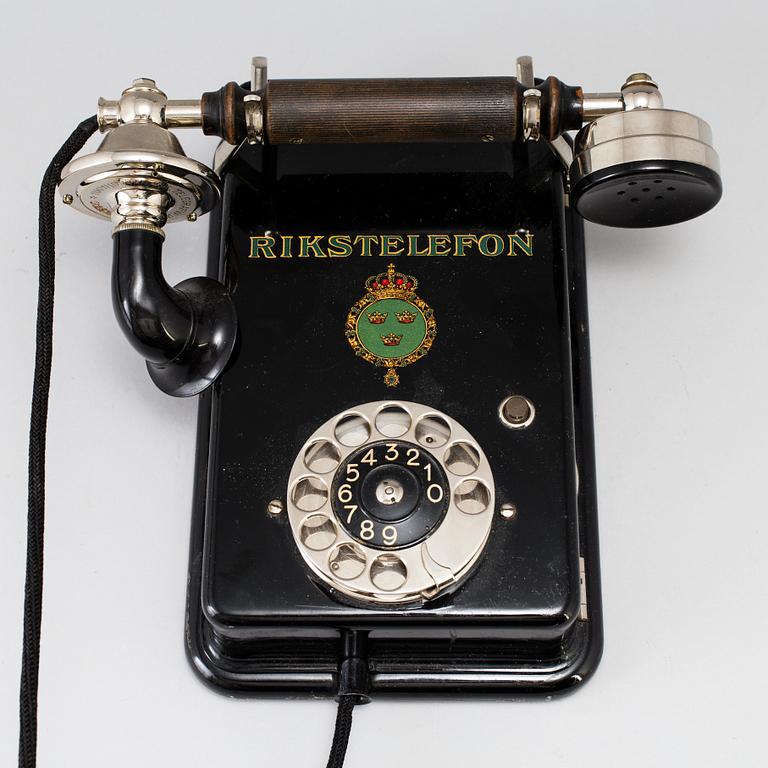 VÄGGTELEFON, Rikstelefon", L.M Ericsson, Stockholm, 1900-talets början.