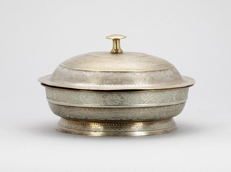 SKÅL MED LOCK, mässing, orientalisk, 1700/1800-tal.