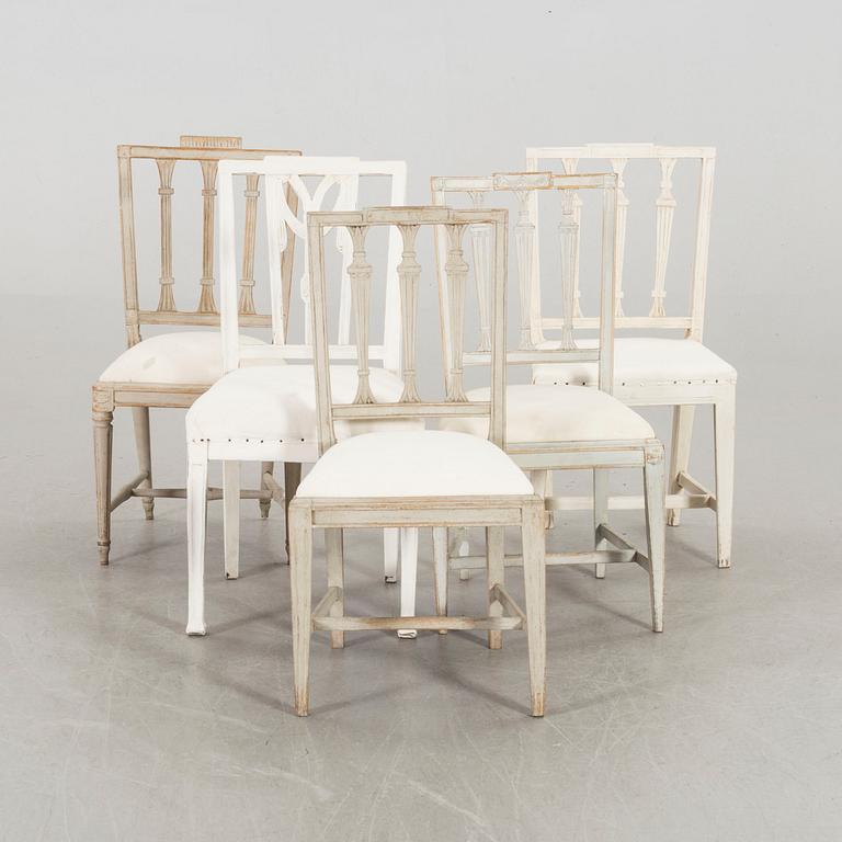 A SET OF 5 SLIGHTLY DIFFERENT LATE GUSTAVIAN SWEDISH CHAIRS, around the year 1800.