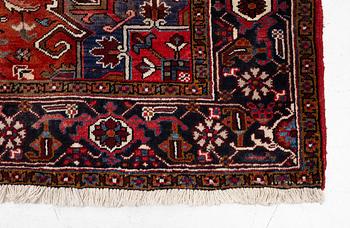 Rug, Heris/Gorovan, approx. 300 x 195 cm.