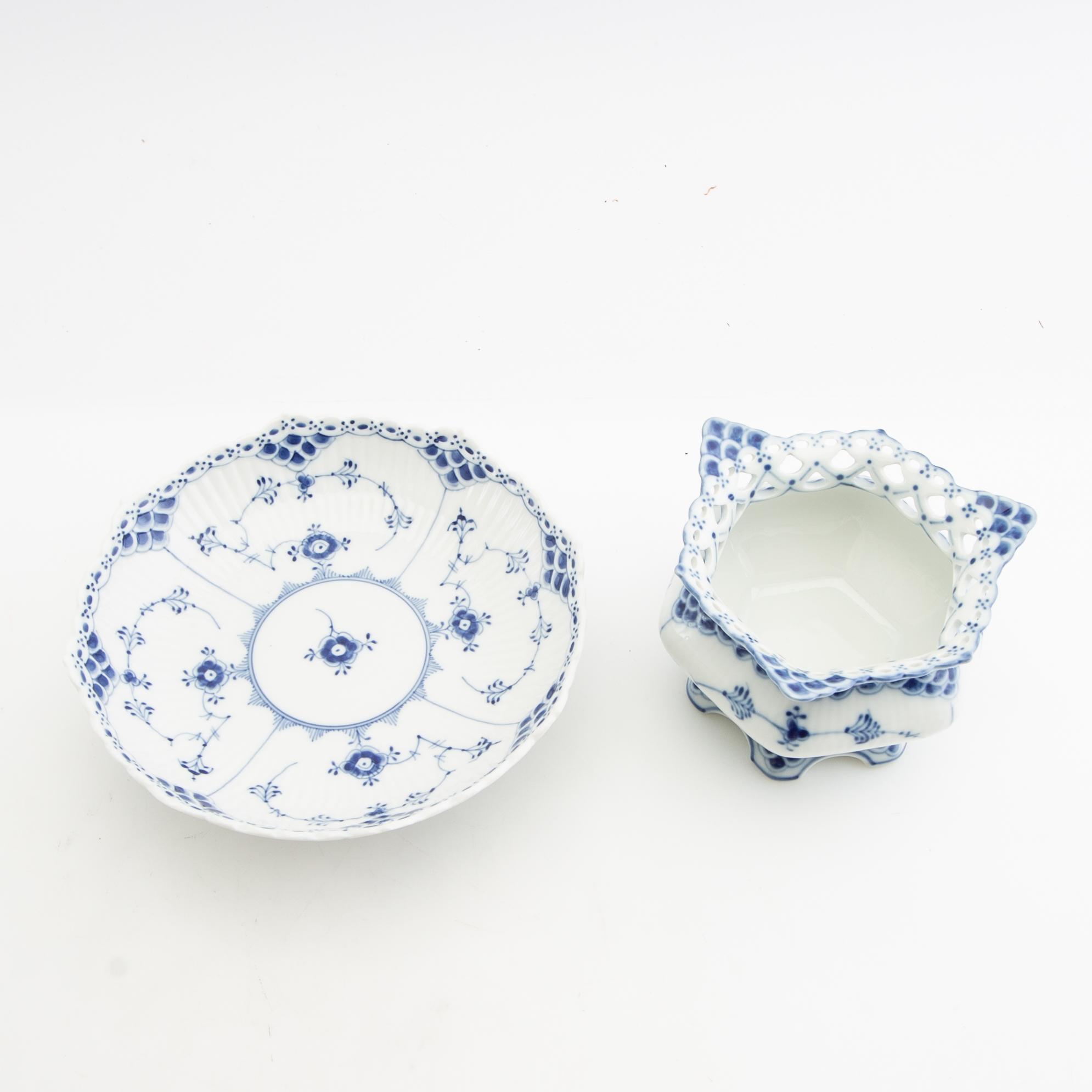 Service, approx. 29 pcs "Blue Fluted" Royal Copenhagen Denmark porcelain.