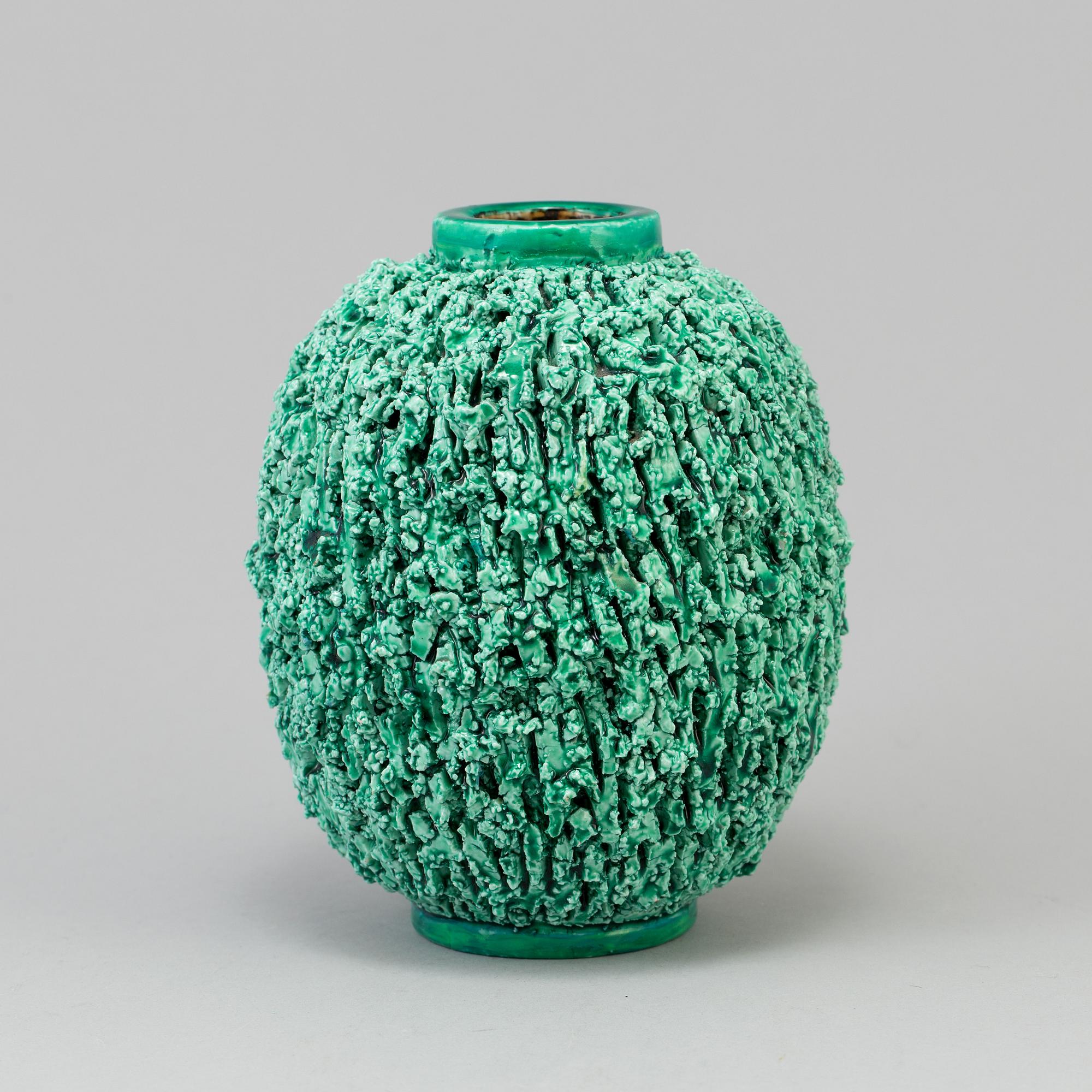 GUNNAR NYLUND, a stoneware vase from Rörstrand.