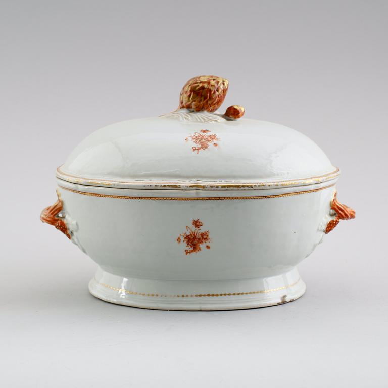 TERRIN, porslin, Kina, Qianlong 1736-1795.