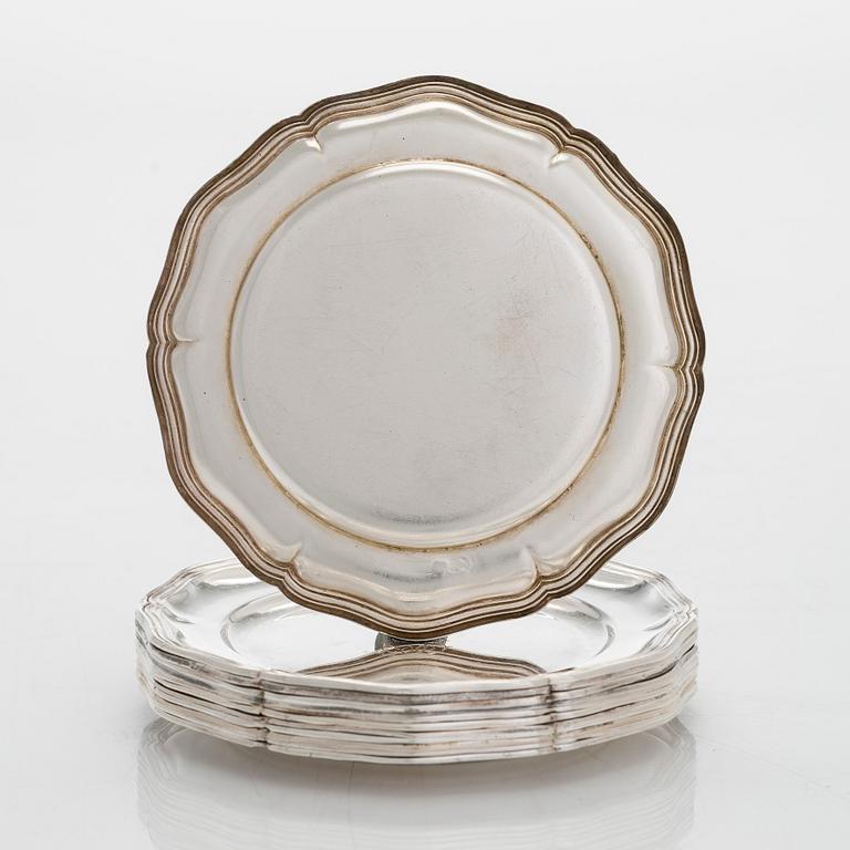 Lasinalusia, 18 kpl, cocktaillusikoita, 7 kpl, hopea, ja pullonalusia 3 kpl, alpakka, suomalaiset valmistajat, 1930-luku.