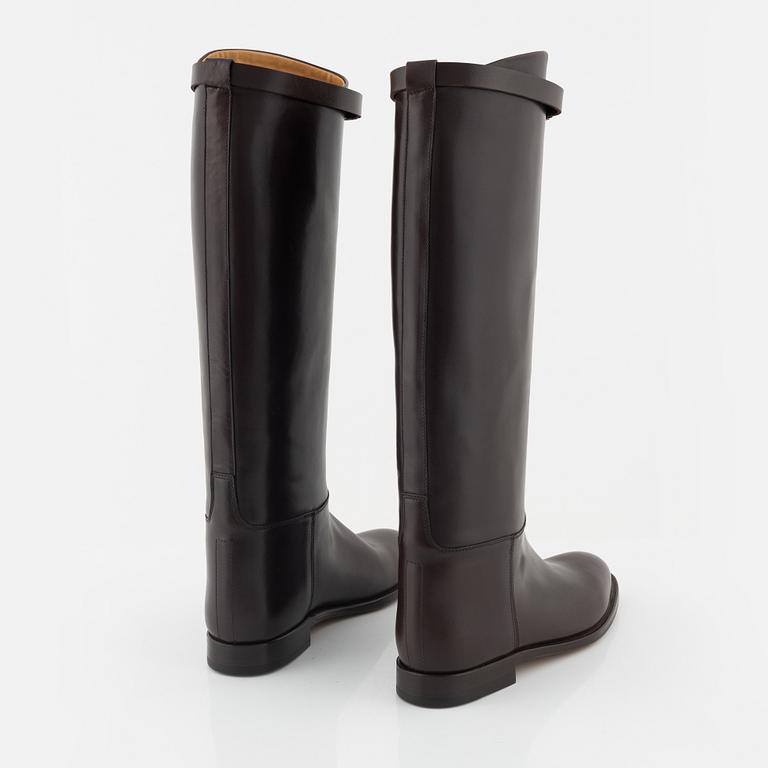 Hermès, a pair of brown 'Jumping leather riding boots', size 37½.