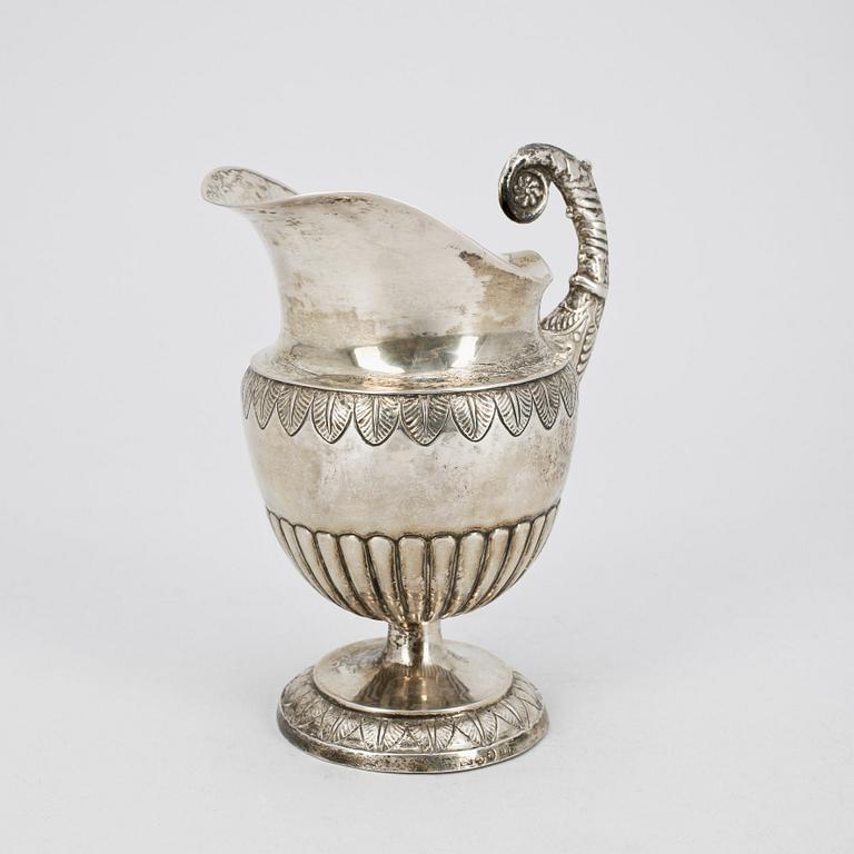 GRÄDDKANNA, silver, senempire, Christoffer Nordin, Hudiksvall, 1839, vikt ca 131g.