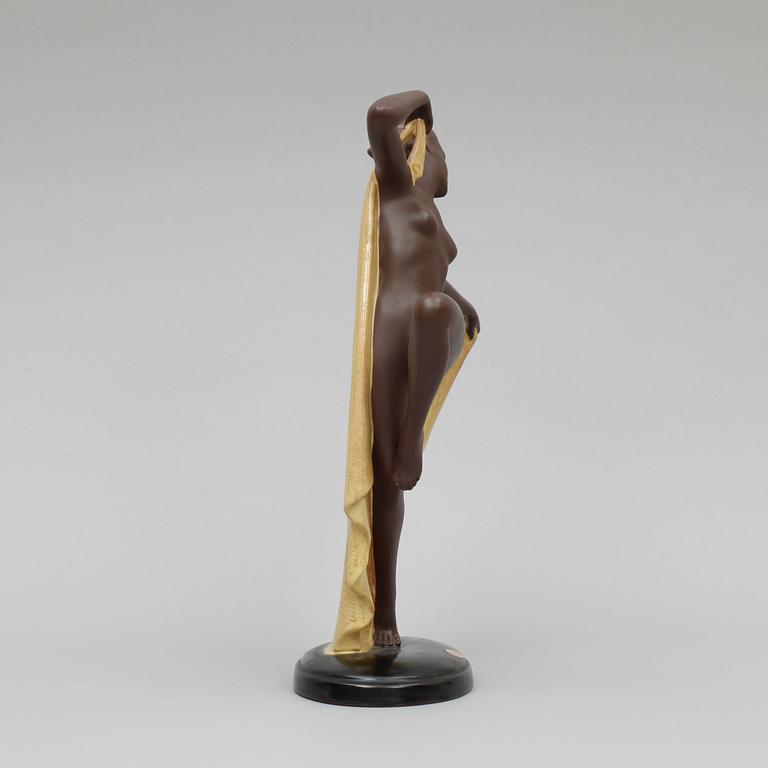 FIGURIN, lergods, Josef Lorenz för Goldscheider, 1900-tal.