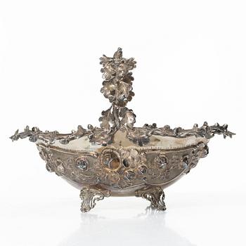 Basket, sterling silver, 20th century.