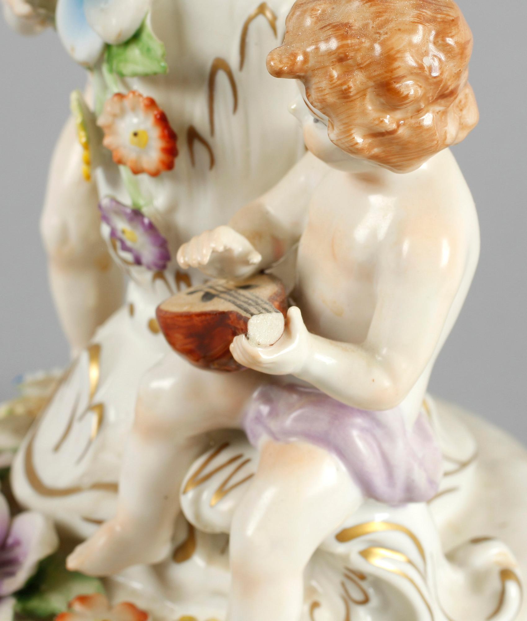 KANDELABRAR, ett par, porslin. Tyskland 1900-tal.