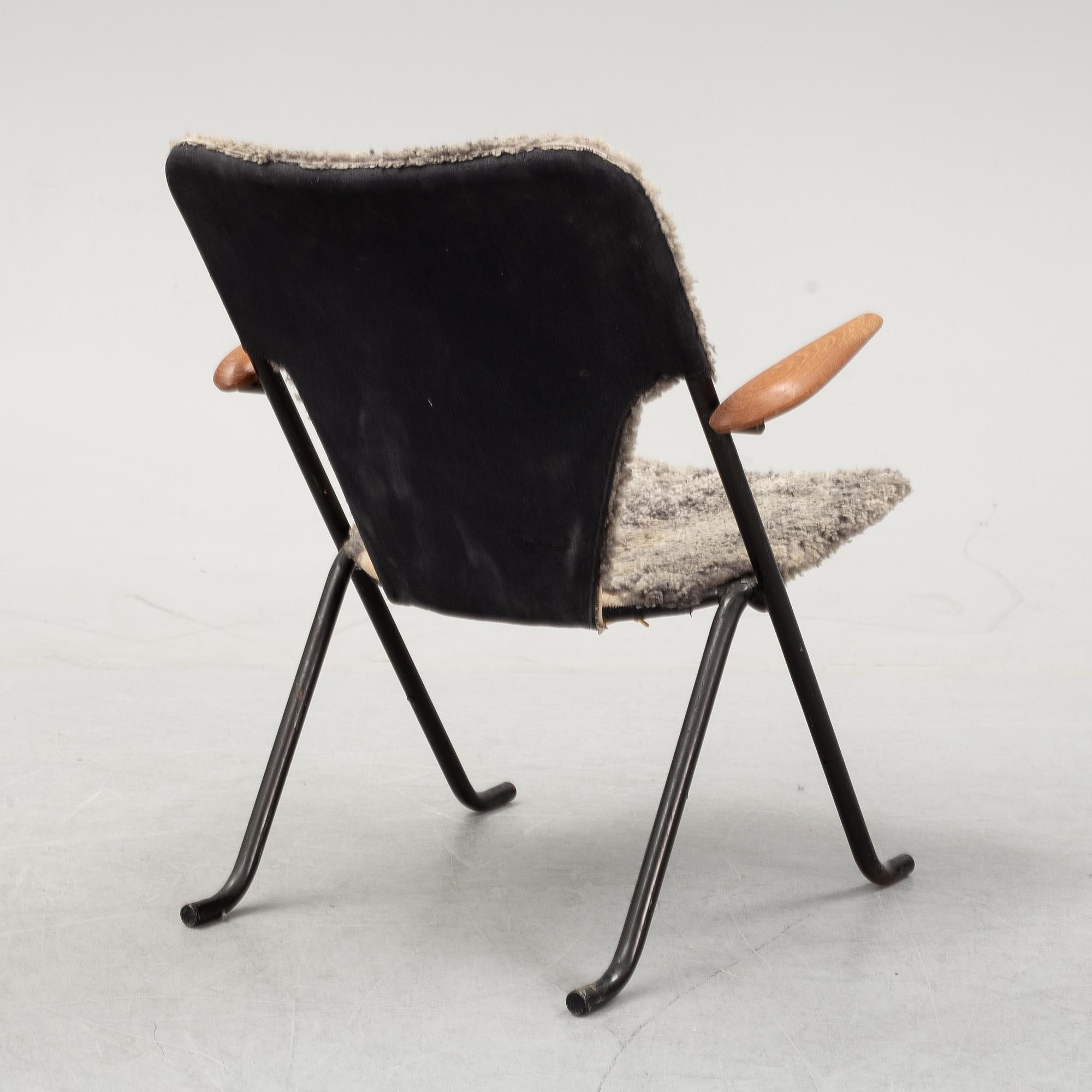 A 'Gåsen' armchair, Herman Persson Järn- & Trämanufaktur, Bjärnum, 1950's.