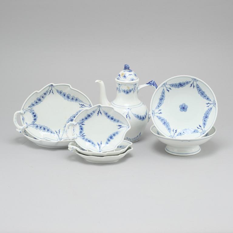 A set of porcelain tableware of 8 pcs, "Empire" by Bing & Gröndahl, Denmark.