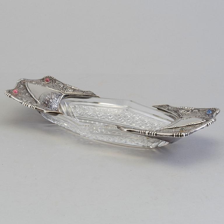 An art noveau gem silver mounted crystal glass bowl maker's mark Yegor Cheryatov for LORIÉ, MOSCOW, 1908-1917.