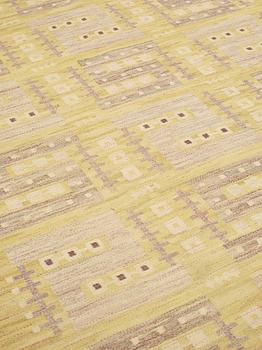 CARPET. Flat weave. 305 x 203,5 cm.