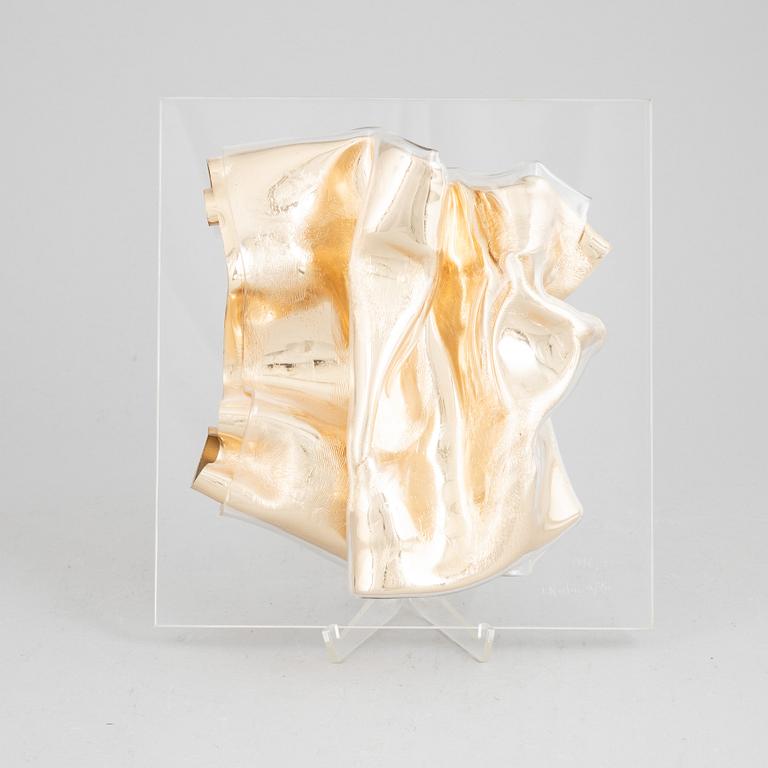Jan Naliwajko, väggskulptur, plexiglas, signerad och daterad 1996.