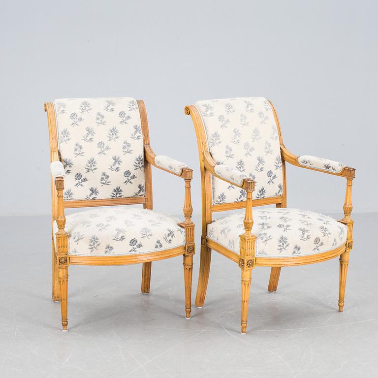 KARMSTOLAR, ett par, Louis XVI, 1800-tal.