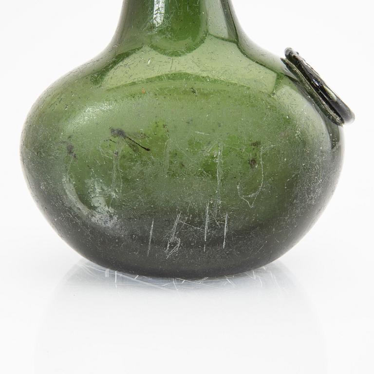 Jöran Pilgren, flaska Skånska Glasbruket tidigt 1700-tal.