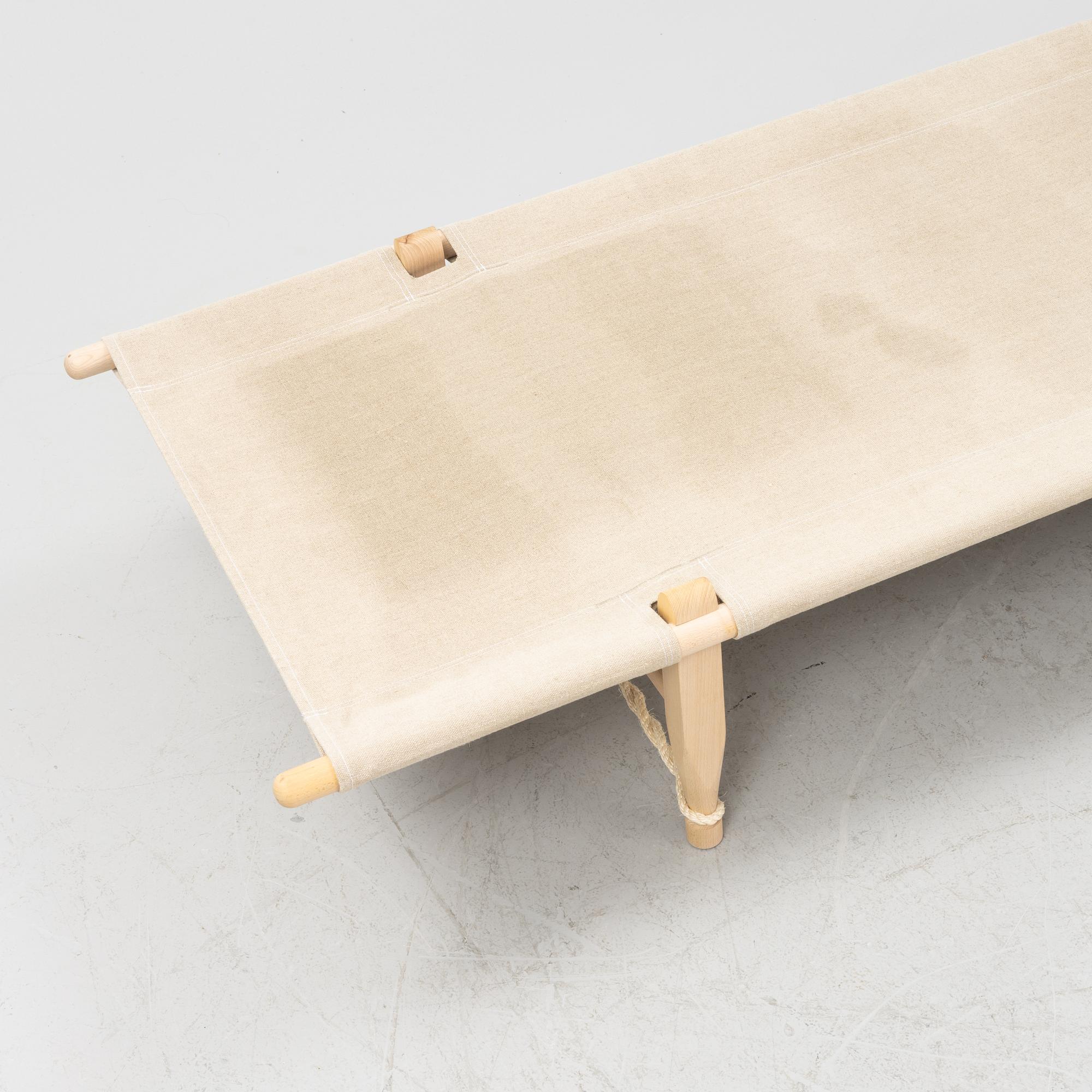 Ole Gjerløv-Knudsen, an "OGK" daybed, Skovshoved Møbelfabrik, Denmark, second half of 20th century.