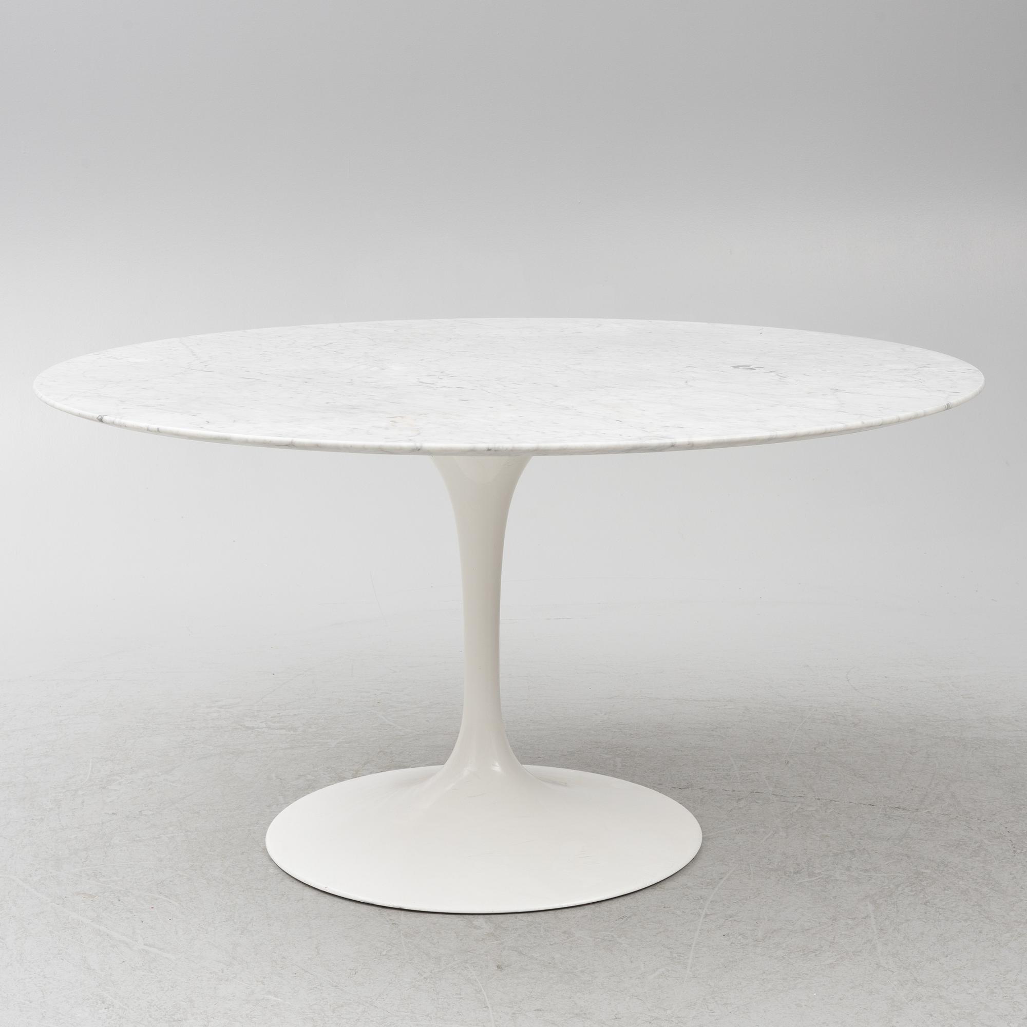 Eero Saarinen, bord "Tulip", Knoll International, 1900-talets andra hälft.