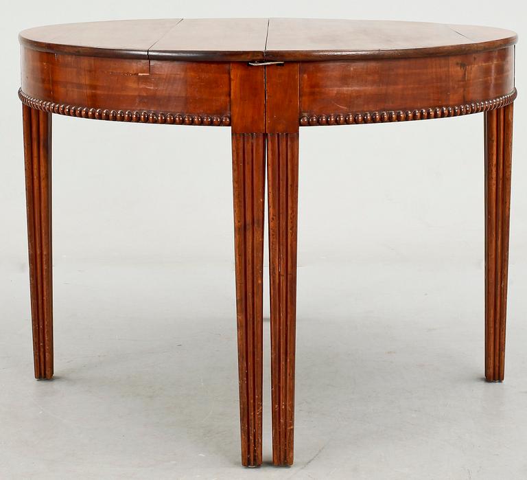 MATBORD,  sengustavianskt. Omkring 1800.