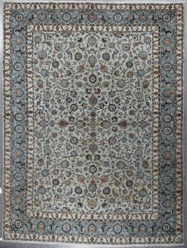 MATTA, old Keshan. Ca 394 x 295 cm.