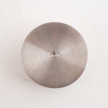 A set of eight stainless steel kitchen objects, 6 marked ZACK.