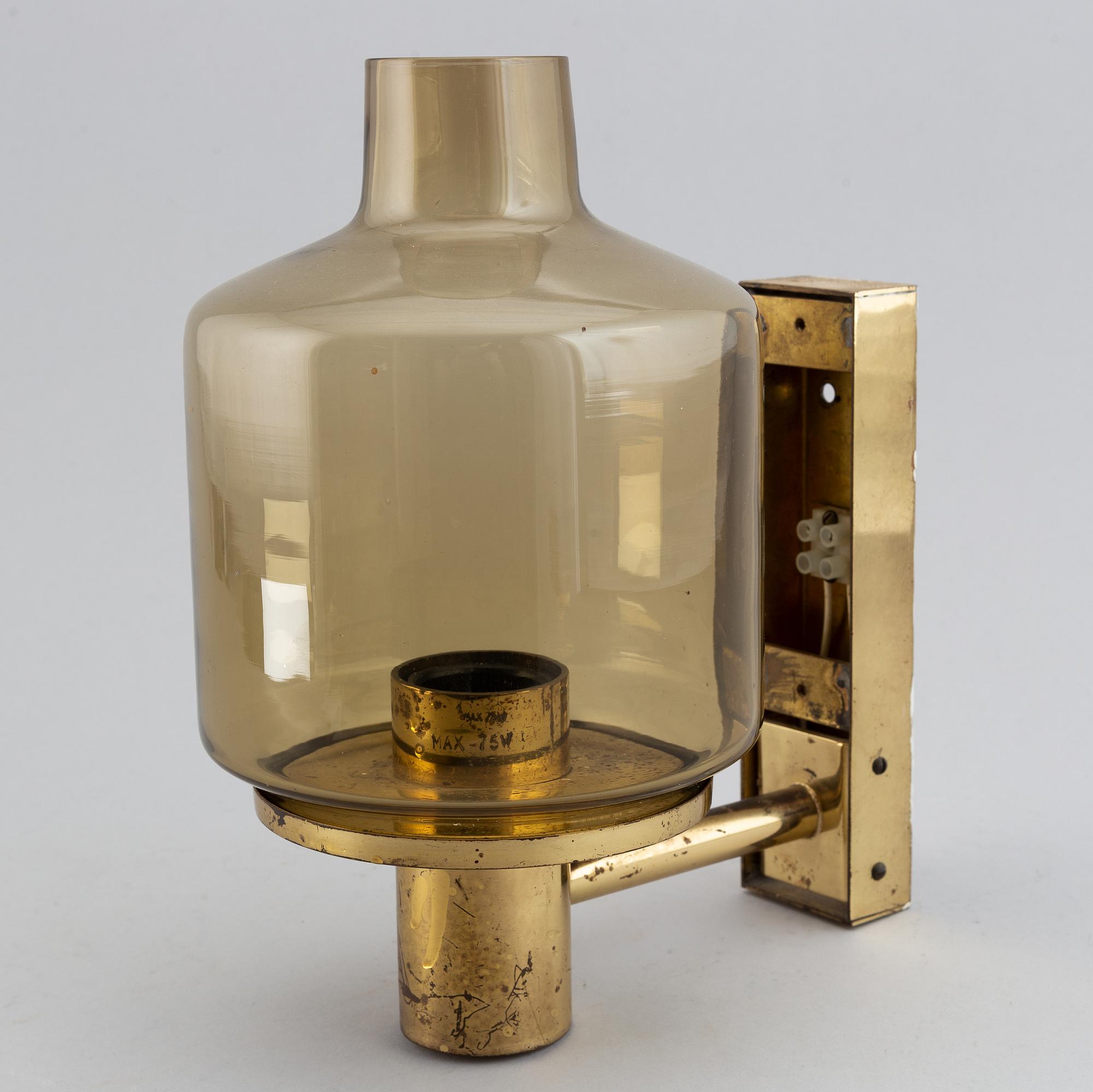 Hans Agne Jakobsson, vägglampa, "V222", Markaryd, 1900-talets andra hälft.