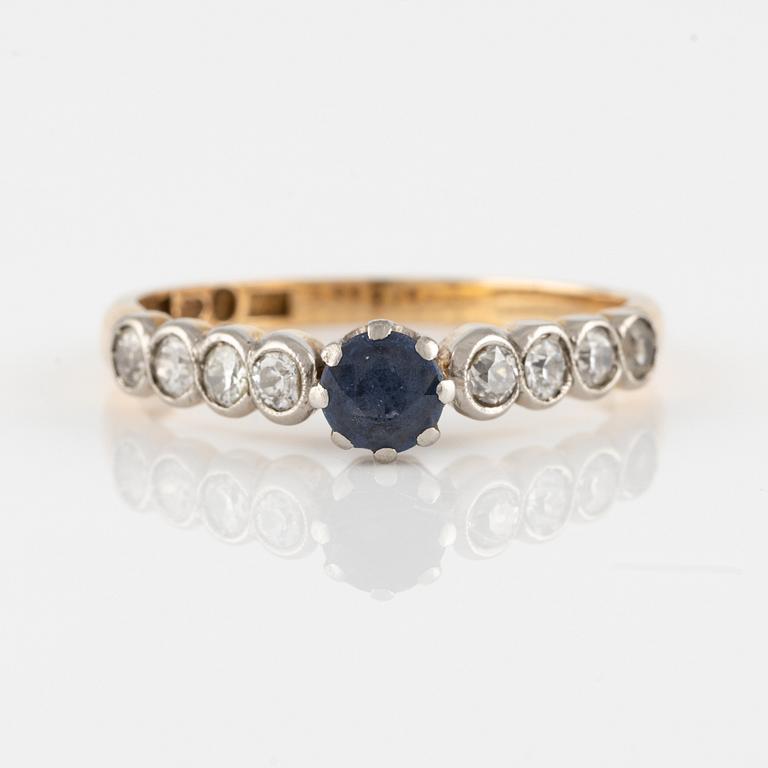 Ring in 18K gold with sapphire and old-cut diamonds.