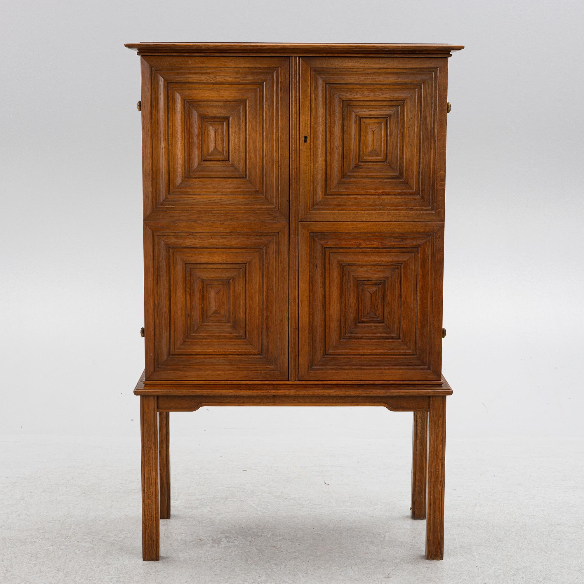 Oscar Nilsson, attributed to, a Swedish Modern oak cabinet, likely executed by Åfors Möbelfabrik, 1940s.