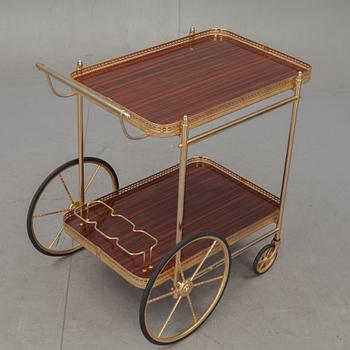 SERVERINGSVAGN, 1900-talets andra hälft.