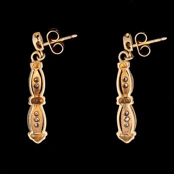 SMYCKESSET, 14K guld, diamanter. Vikt ca 17,2 g.