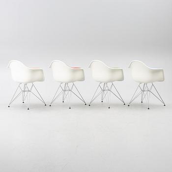 Charles & Ray Eames, karmstolar, 4 st "Plastic Armchair DAR", Vitra, 2018.
