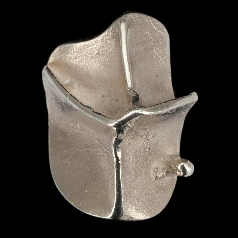 ARMBAND och RING, silver, "Ceras" och "I Magman", Björn Weckström Lapponia 1969.