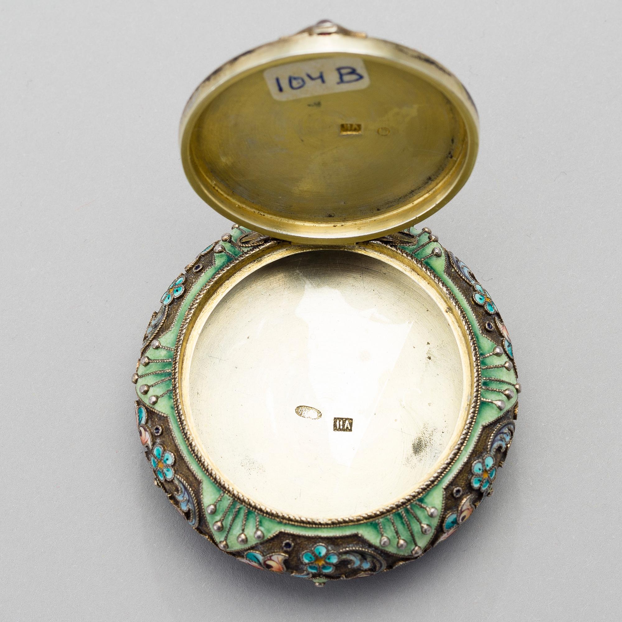 BOX, silver and enamel, Moscow, ca 1910, 11th Artel.