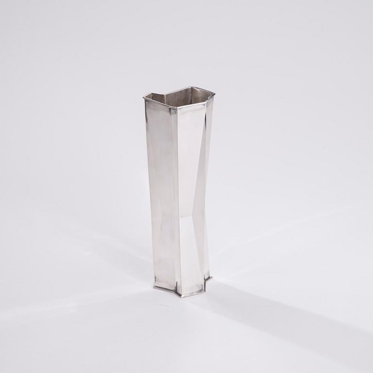 TAPIO WIRKKALA, MALJAKKO, hopeaa, Hopeakeskus, Hämeenlinna 1962. Märkt TW. Paino 356 g.