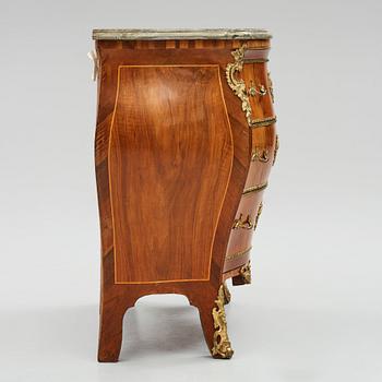 A Swedish Rococo 18th century commode attributed to Lars Nordin, master 1743.