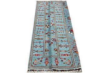 A rug, Ziegler Ariana, c. 206 x 155 cm.