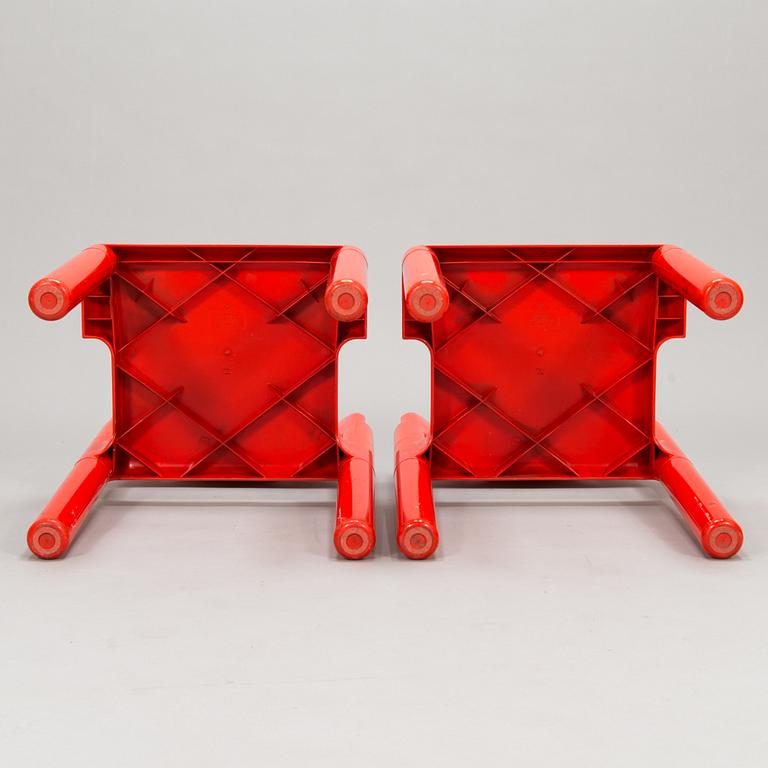 An interior set in red plastic from the 1970s, 7 parts.