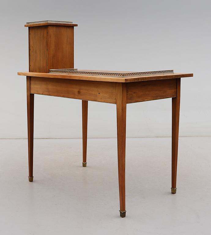 SKRIVBORD, 1900-talets första hälft.