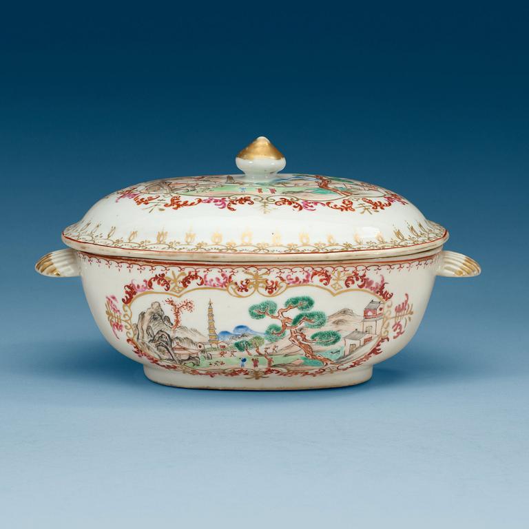 A famille rose and gold tureen with cover, Qing dynasty, Qianlong (1736-1795).