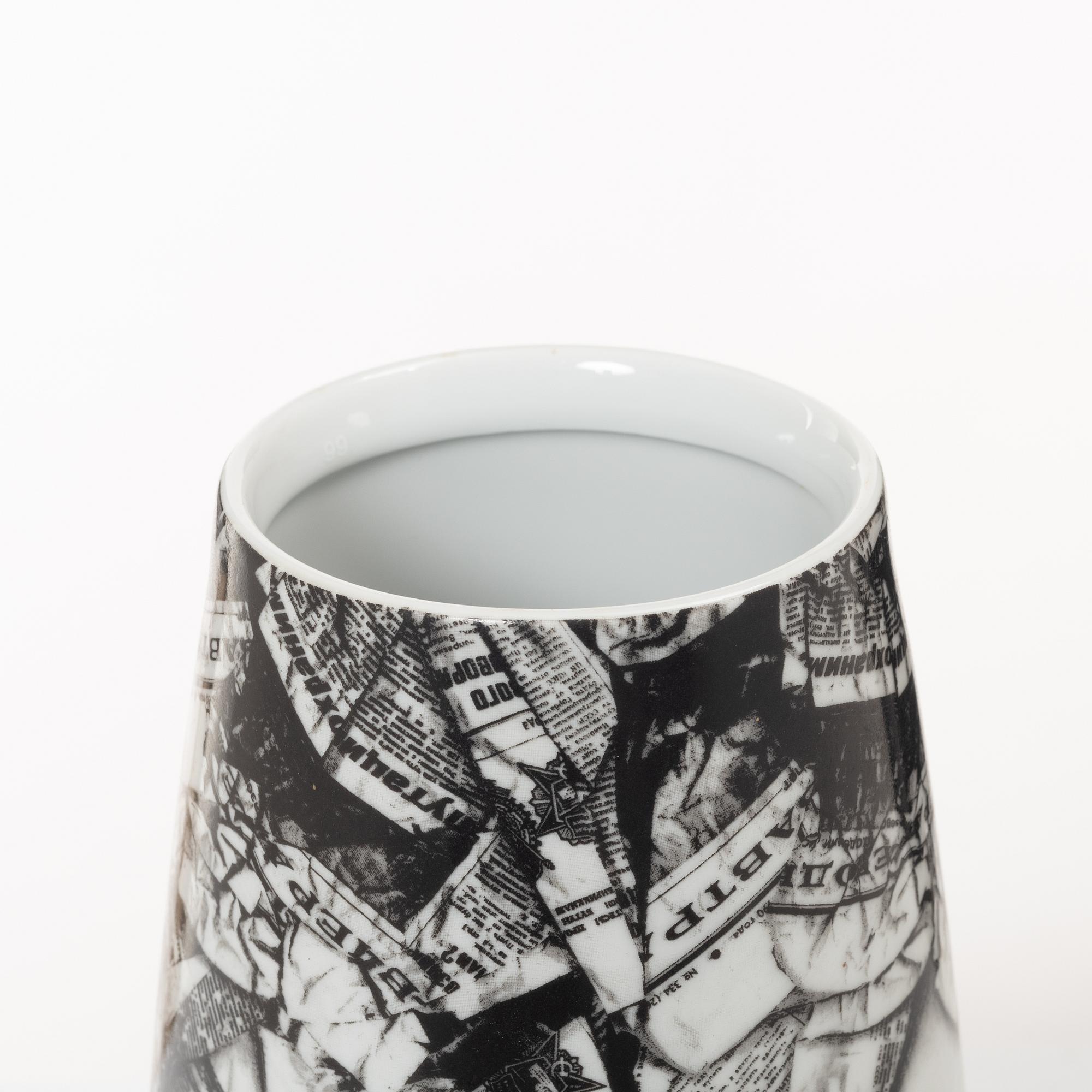Alessandro Mendini, a vase with lid, 'Make Up 100%', Alessi Tendentse, Italy.
