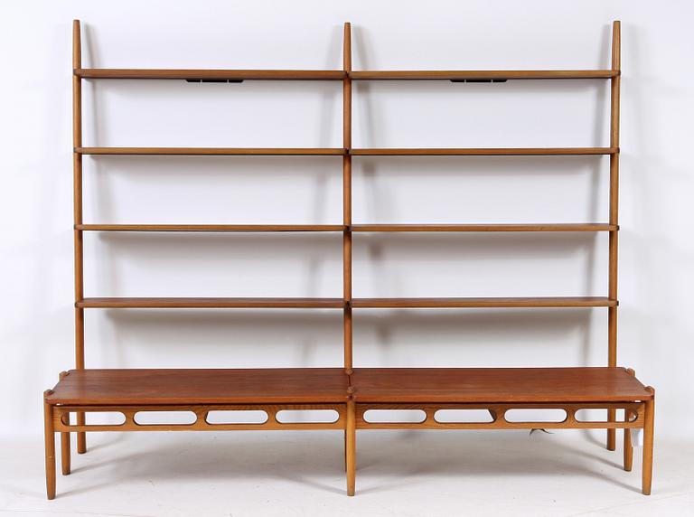 BOKHYLLA, William Watting för A/S Mikael Laursen, 1950/1960-tal.