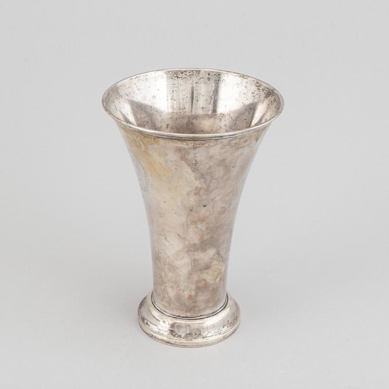 A swedish silver beaker, mark of GAB, Stockholm 1919.