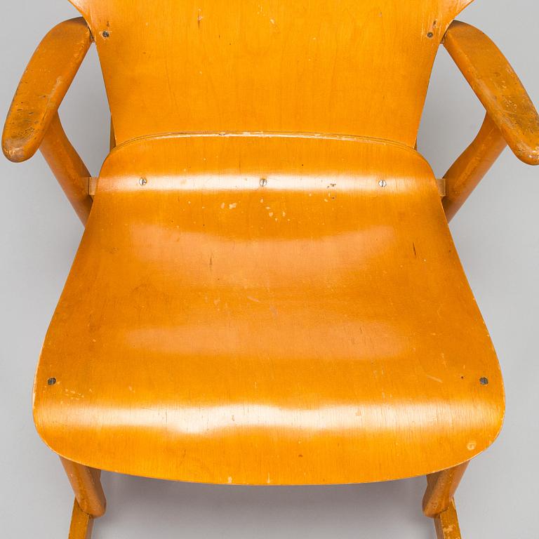 Ilmari Tapiovaara, a 1940s 'Domus' rocking chair for Keravan Puuteollisuus.